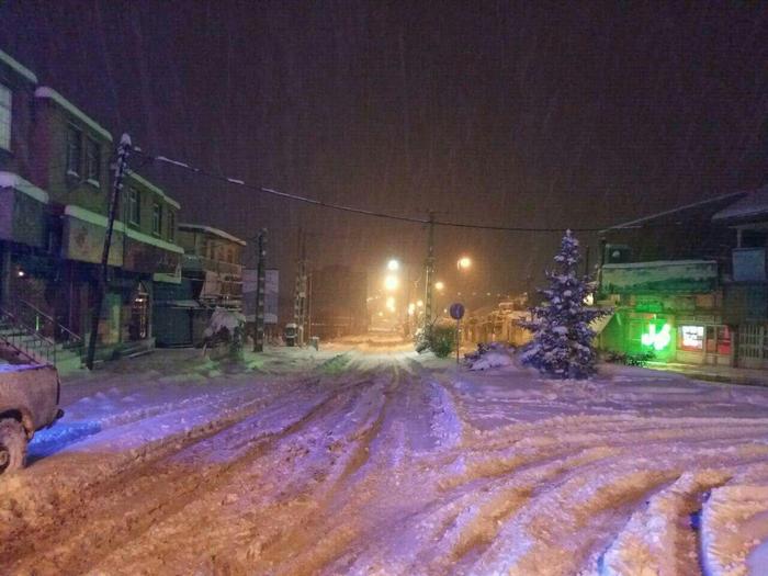 بارش برف در طالقان کرج