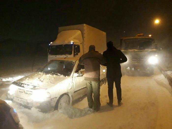 بارش برف در محمدشهر کرج